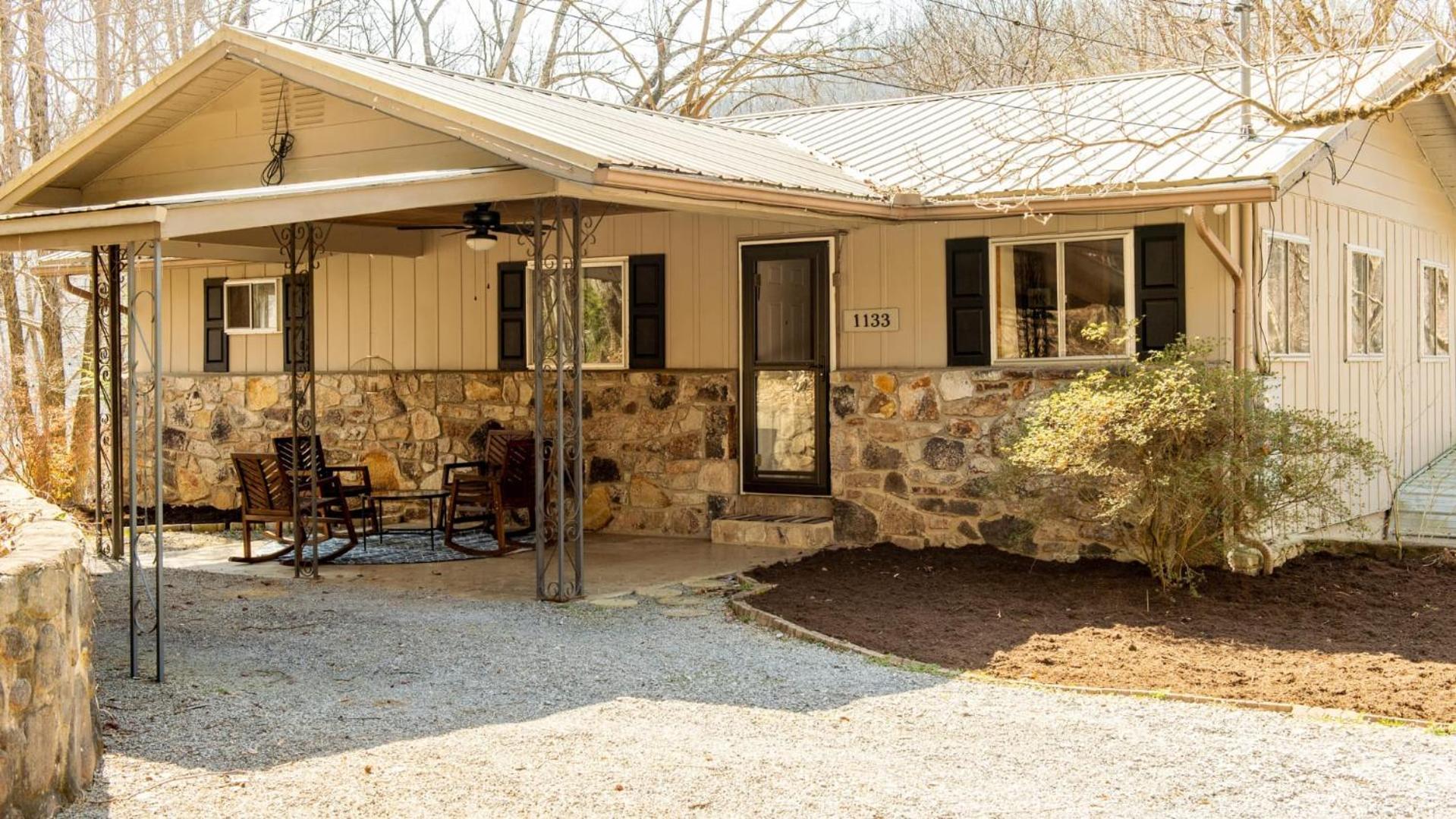 Little Smoky Retreat , 3 Bedroom , Close To Downtown Gatlinburg And Pigeon Forge Eksteriør billede